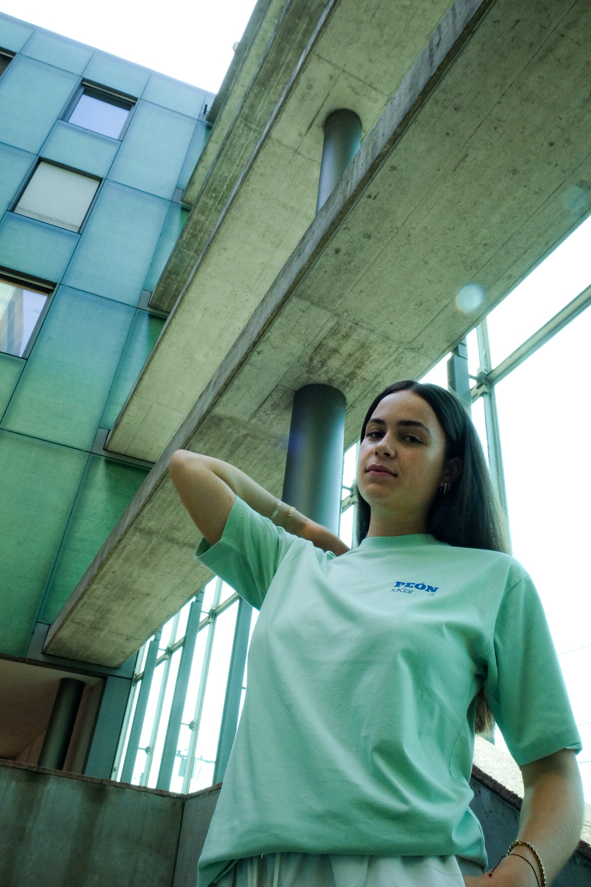 T-SHIRT PEÓN x KLARA