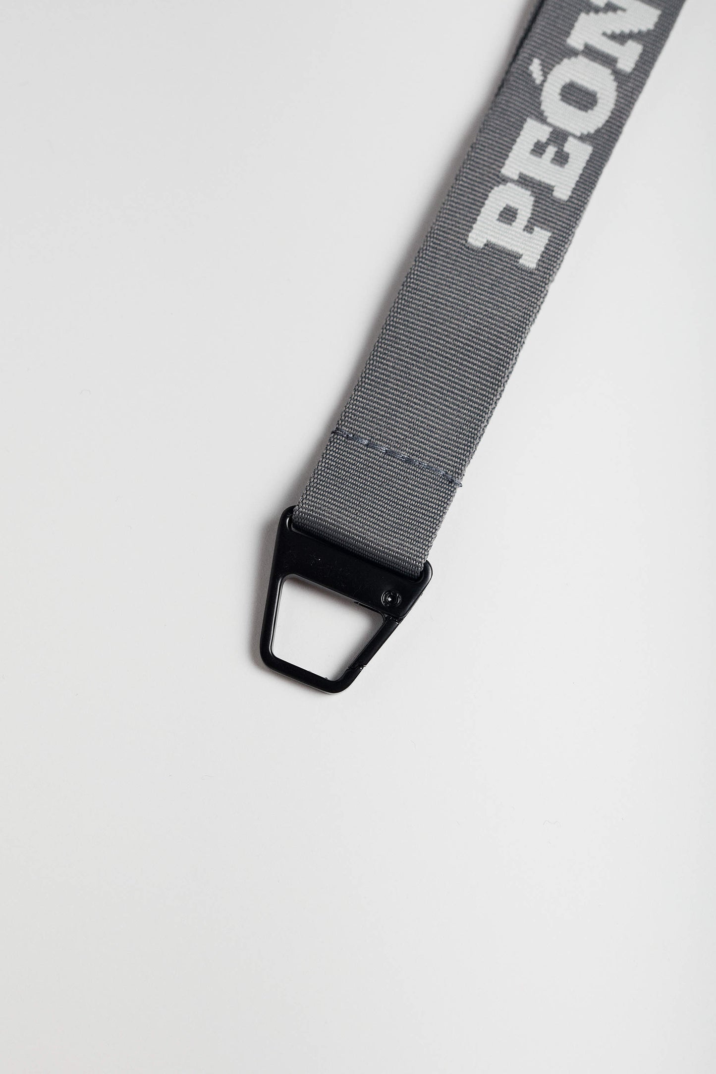 KEYCHAIN GREY