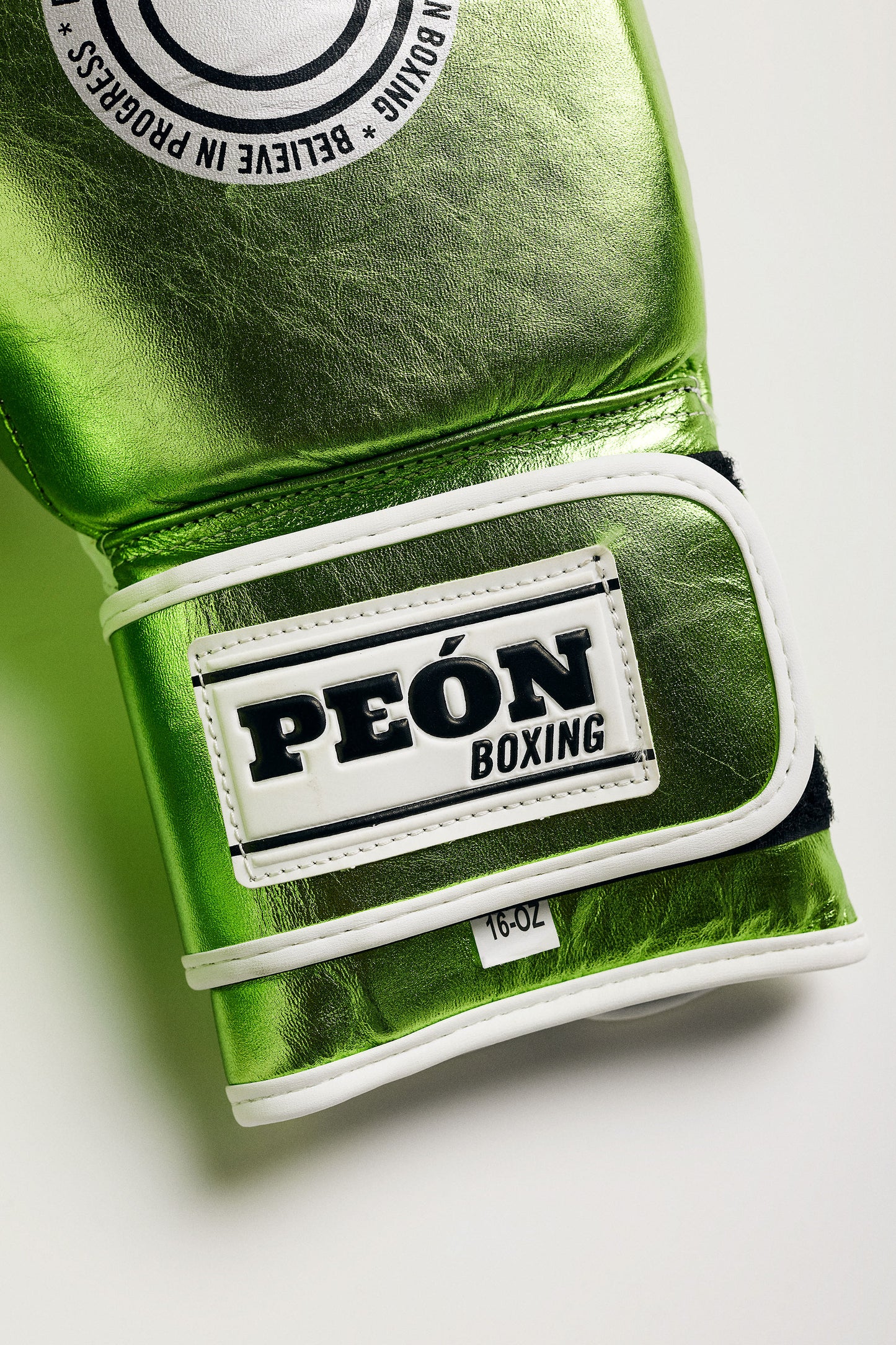 BOXING GLOVES GREEN