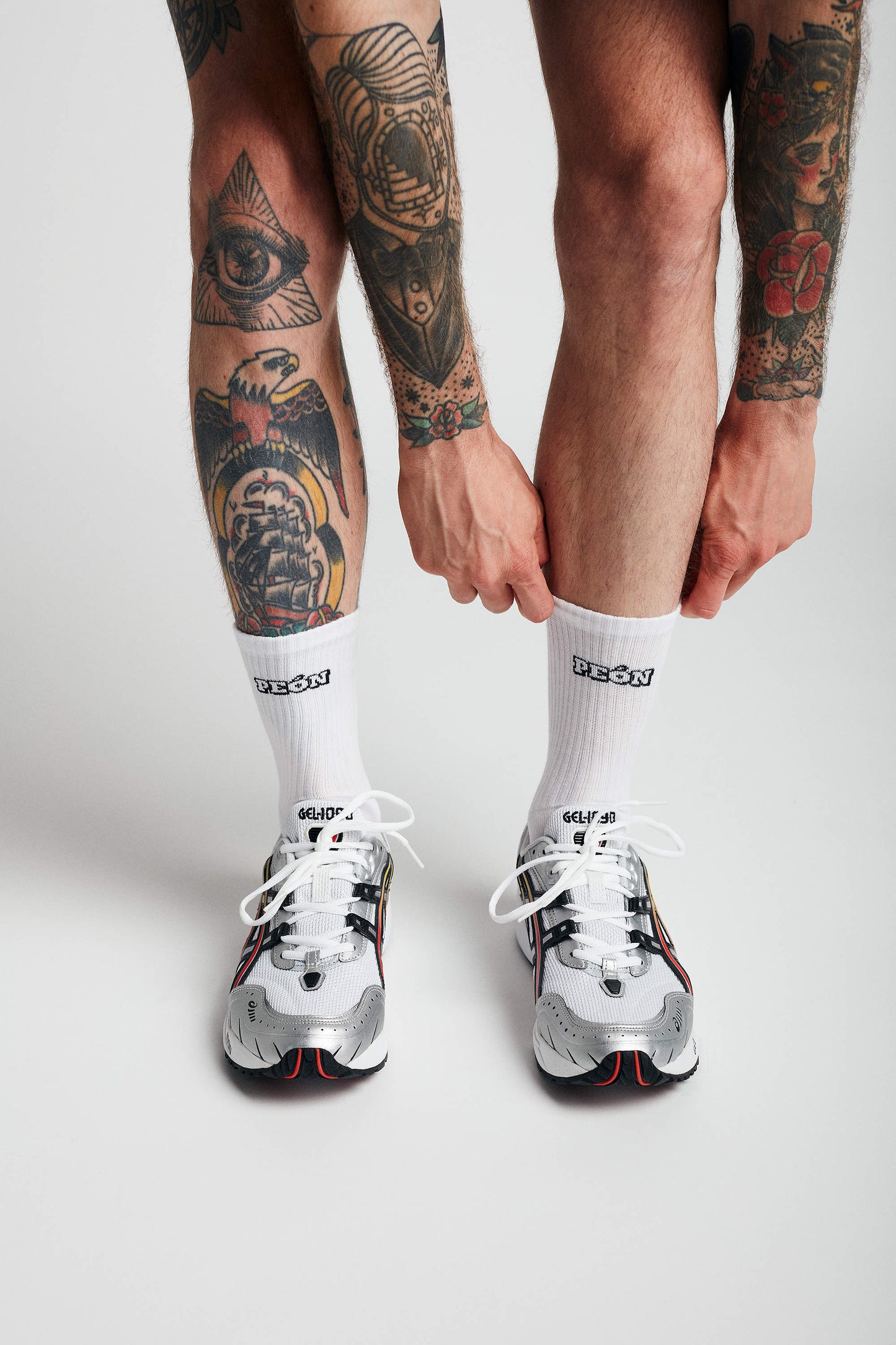 SOCKS WHITE (6860502859936)